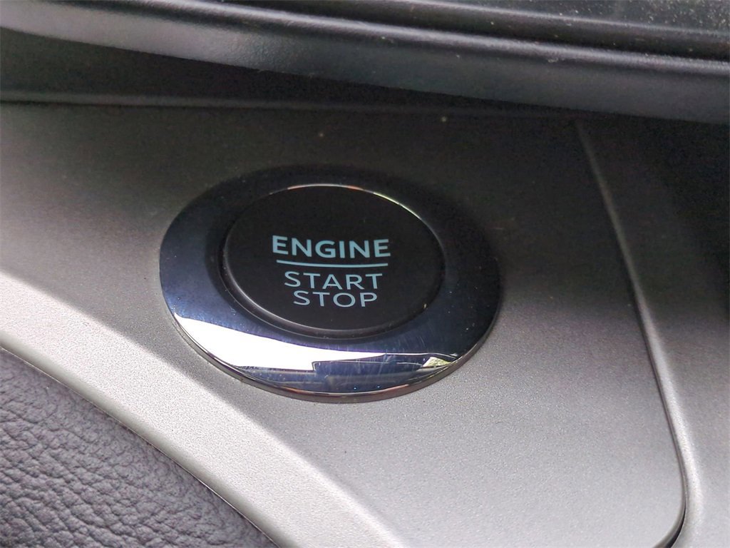 Certified 2022 Ford Explorer XLT w/ Class IV Trailer Tow Package image 27