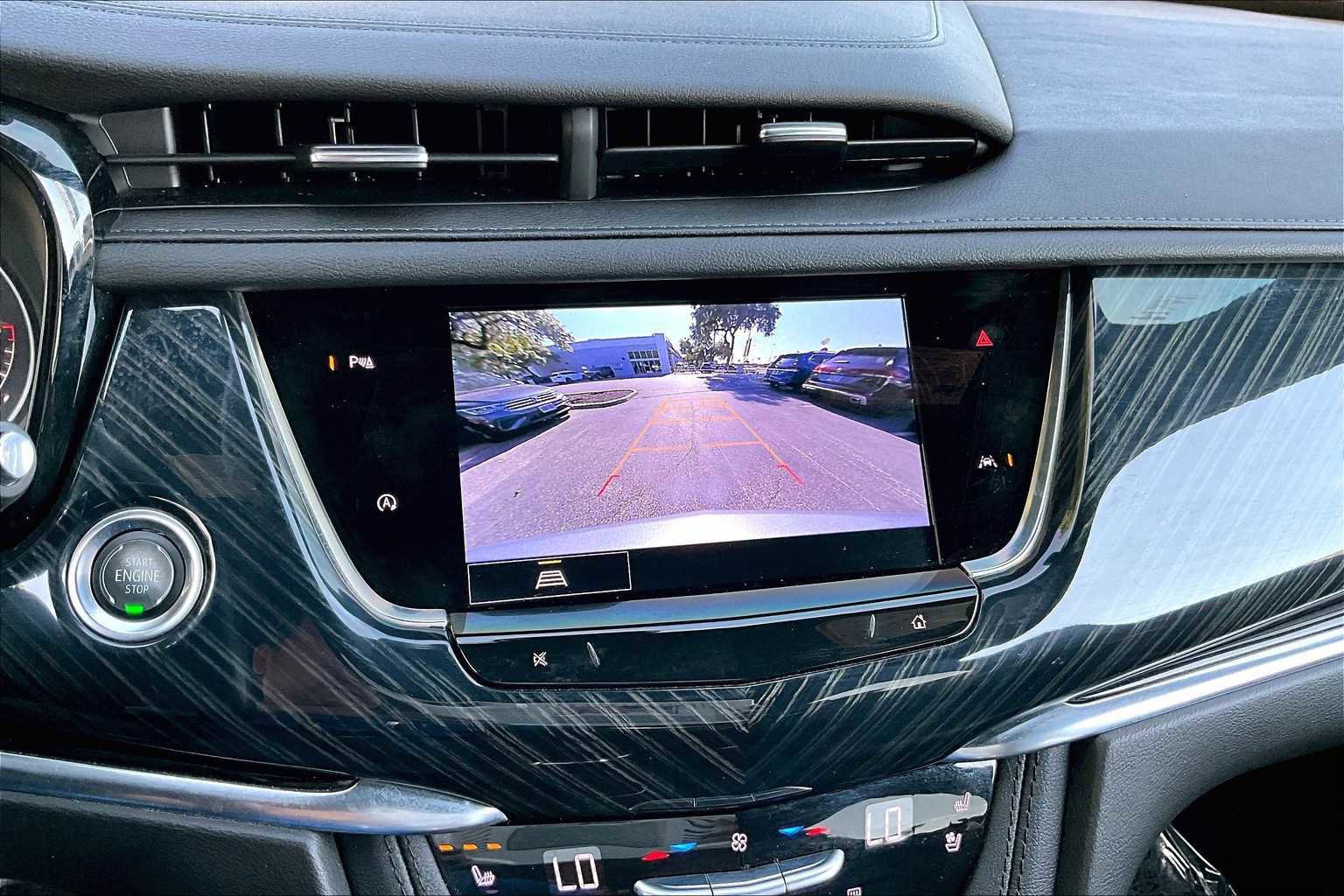 Used 2024 Cadillac XT6 Premium Luxury image 52