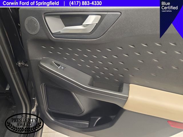 Certified 2020 Ford Escape Titanium image 14