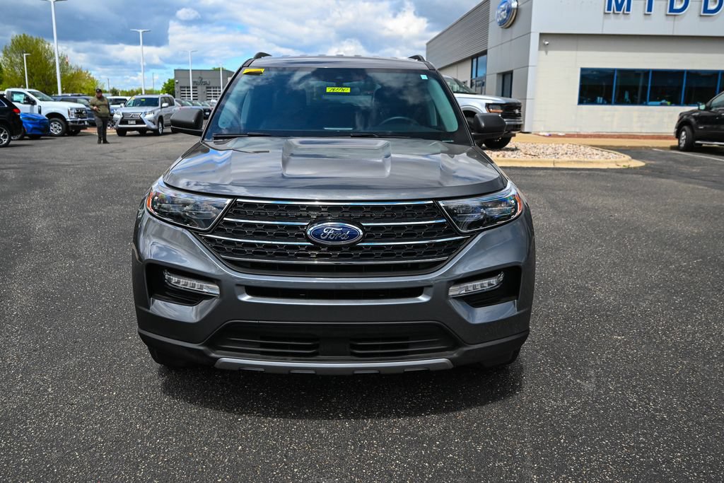 Certified 2024 Ford Explorer XLT w/ Equipment Group 202A AWD/4WD image 10