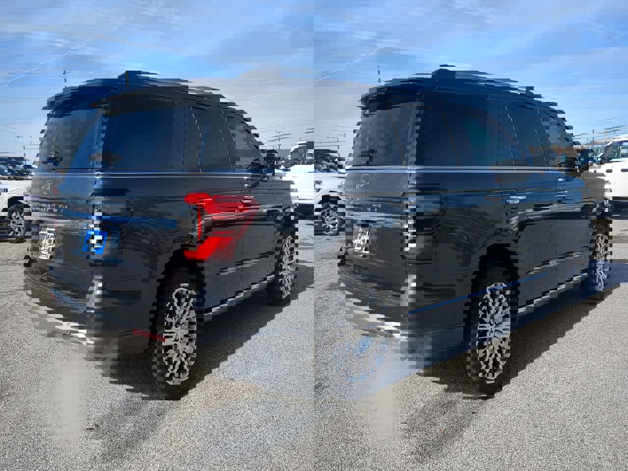 Certified 2023 Ford Expedition Limited image 4