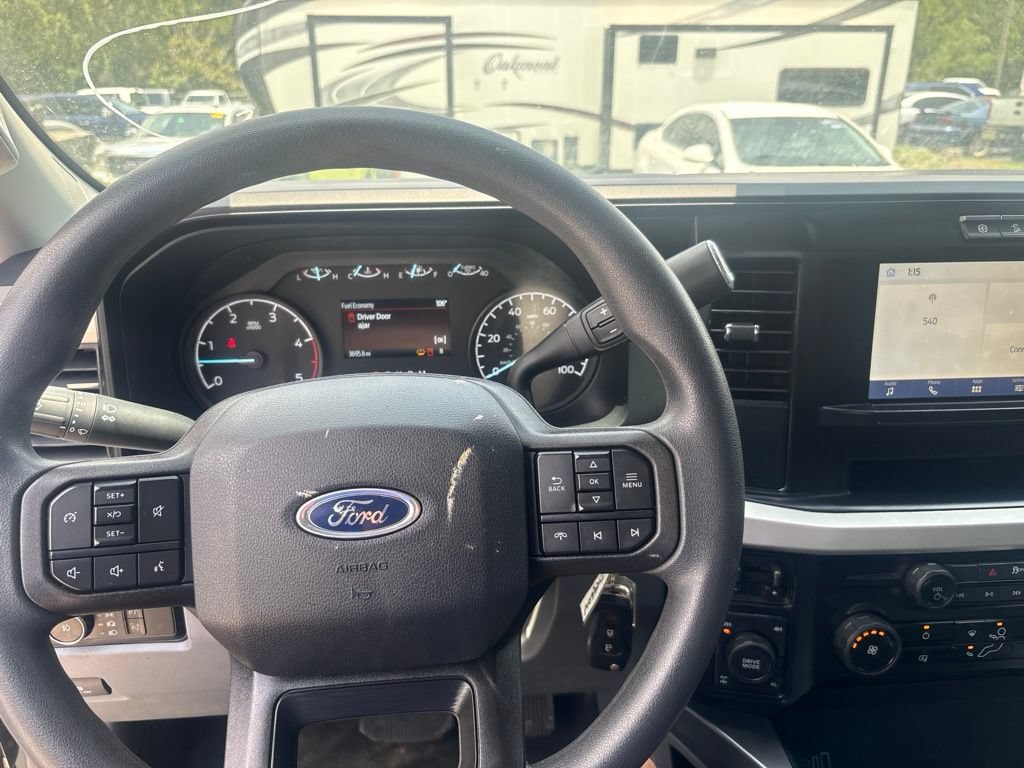 Certified 2025 Ford F250 XLT w/ FX4 Off-Road Package AWD/4WD image 6