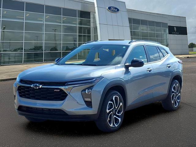 Used 2025 Chevrolet Trax RS w/ Driver Confidence Package FWD image 1