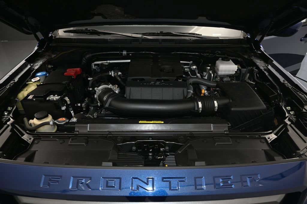 Used 2023 Nissan Frontier SV w/ SV Premium Package AWD/4WD image 19