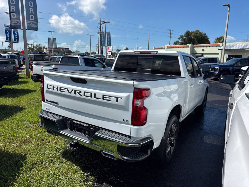 Used 2022 Chevrolet Silverado 1500 LT w/ All Star Edition Plus AWD/4WD image 2