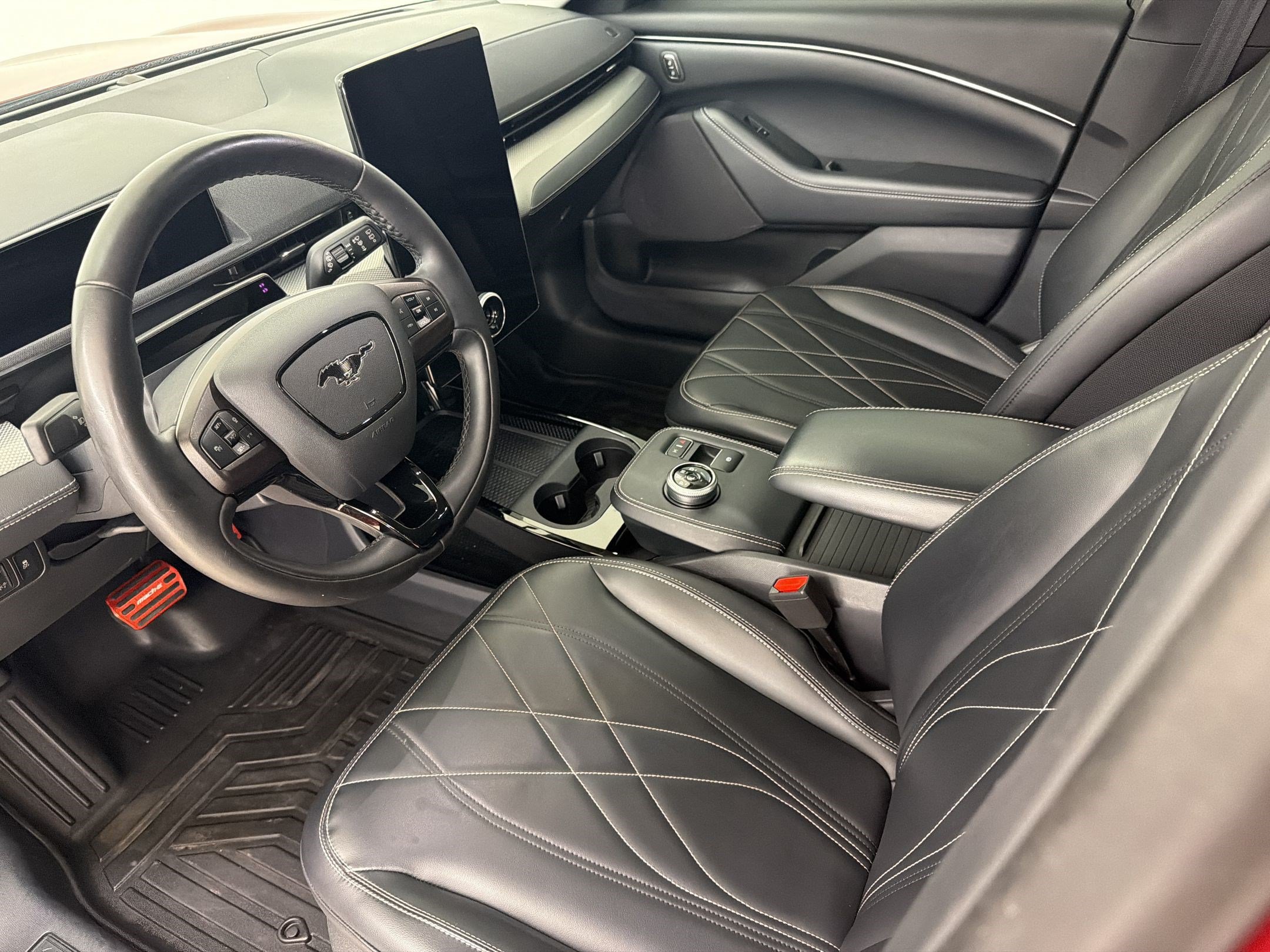 Certified 2022 Ford Mustang Mach-E Select w/ Comfort/Technology Package RWD image 4