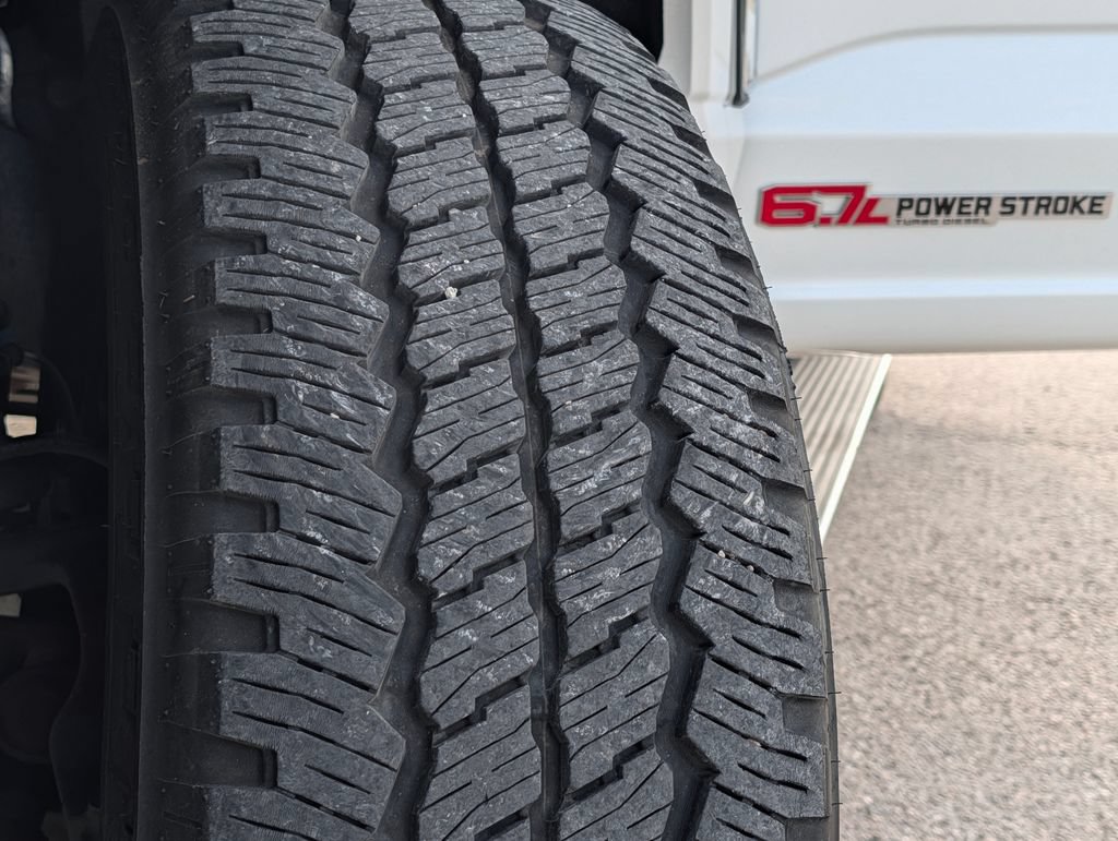 Certified 2024 Ford F250 Platinum AWD/4WD image 25