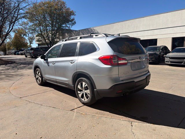 Used 2020 Subaru Ascent Premium w/ Convenience Package AWD/4WD image 4