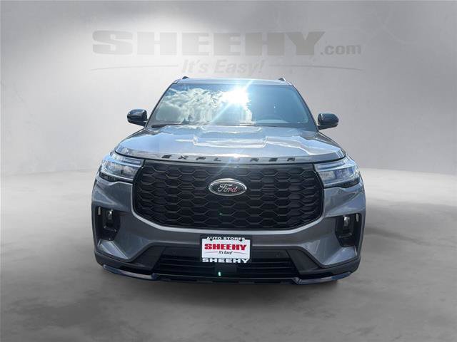 Certified 2025 Ford Explorer ST-Line w/ Premium Package AWD/4WD image 16
