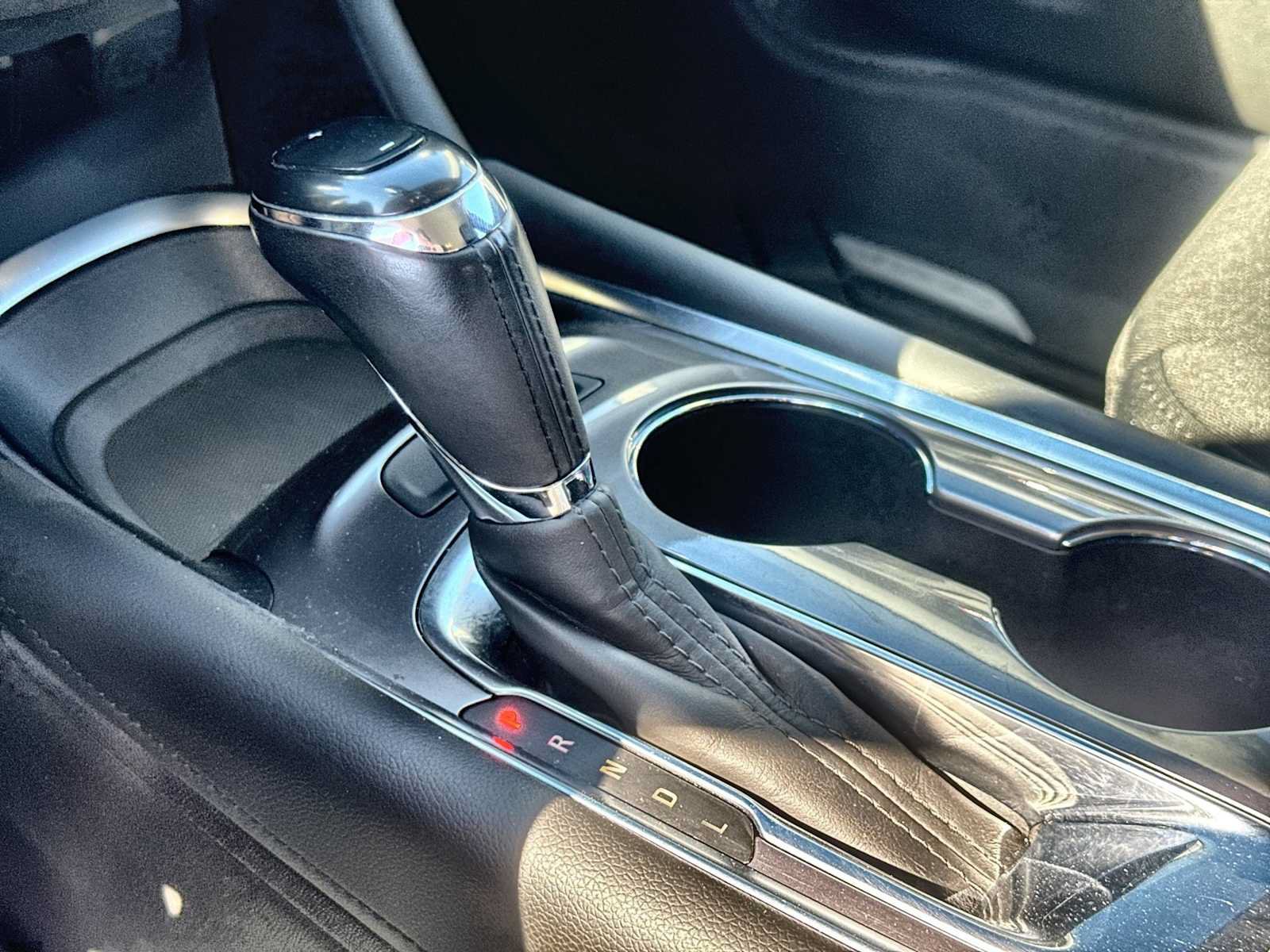 Used 2018 Chevrolet Malibu LT FWD image 31