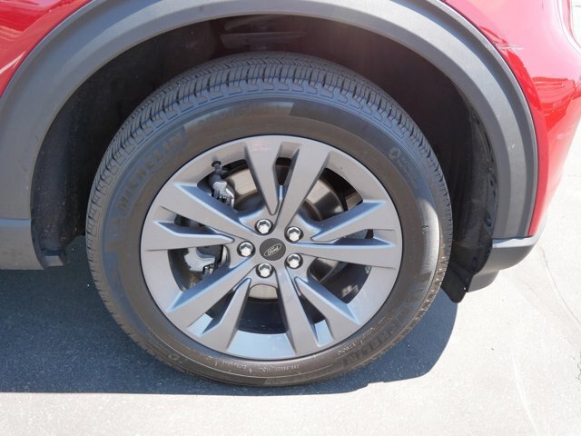 Certified 2024 Ford Explorer XLT w/ Equipment Group 202A AWD/4WD image 6