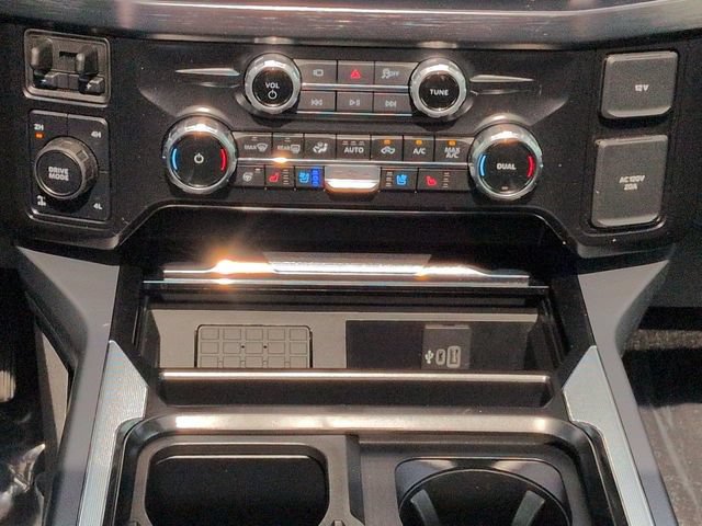 Certified 2025 Ford F250 Lariat w/ Lariat Ultimate Package AWD/4WD image 19