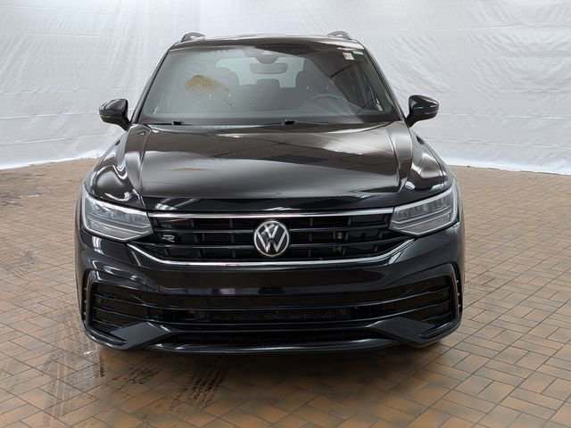 Used 2022 Volkswagen Tiguan SE R-Line image 8