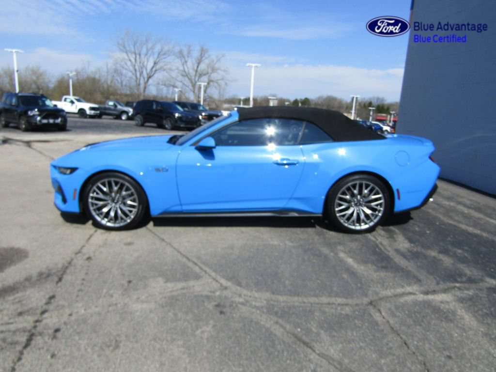 Certified 2025 Ford Mustang GT Premium RWD image 4