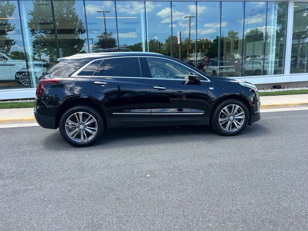 Used 2021 Cadillac XT5 Premium Luxury w/ Platinum Package FWD image 10