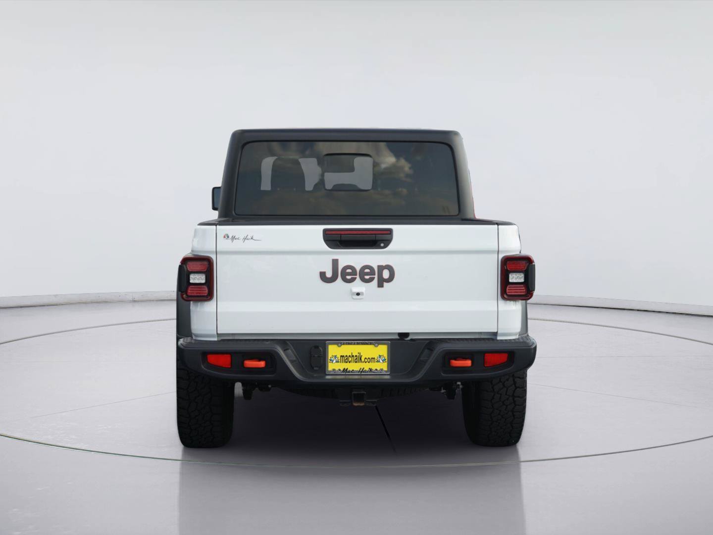 Used 2025 Jeep Gladiator Mojave w/ Convenience Group AWD/4WD image 7