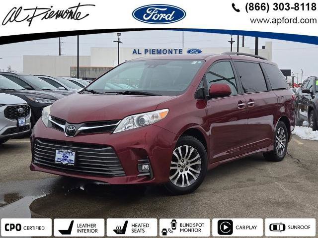 Used 2020 Toyota Sienna XLE image 1