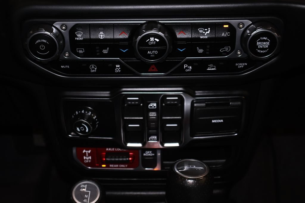 Used 2021 Jeep Gladiator Mojave AWD/4WD image 29