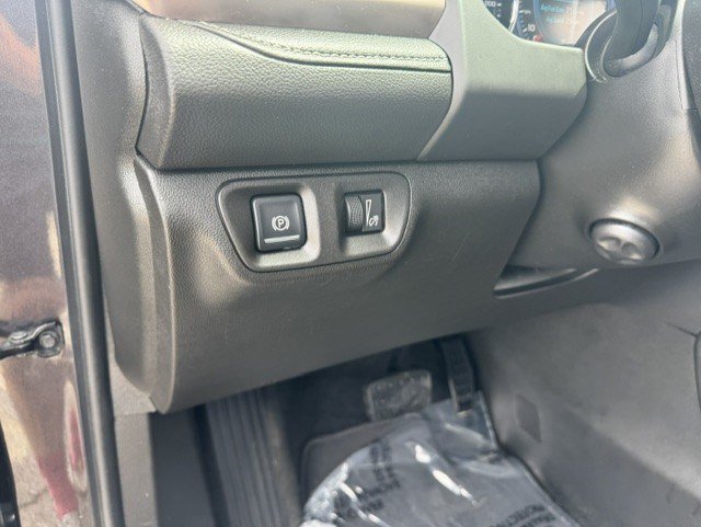 Used 2018 GMC Acadia Denali w/ Technology Package AWD/4WD image 14