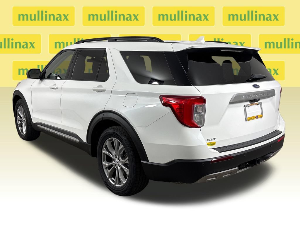 Certified 2023 Ford Explorer XLT w/ Equipment Group 202A RWD image 10