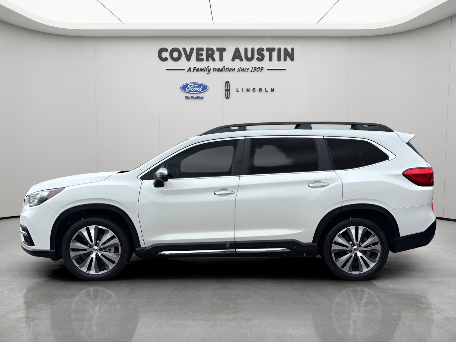 Used 2022 Subaru Ascent Touring AWD/4WD image 2