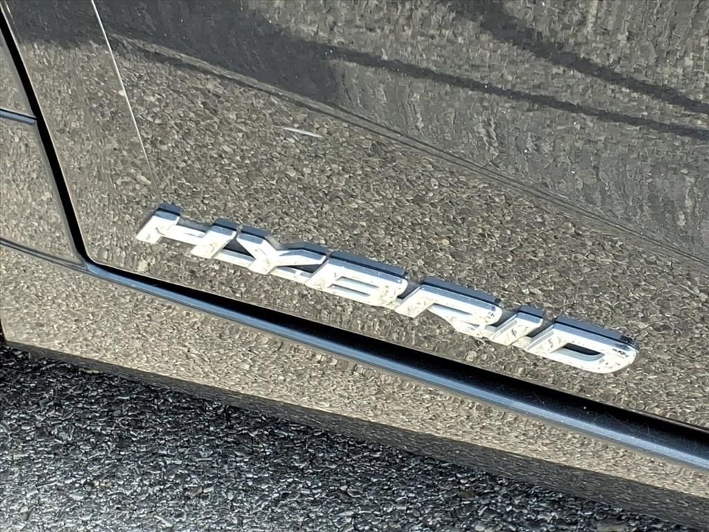 Used 2022 Lexus ES 300h Ultra Luxury w/ Accessory Package 2 image 12