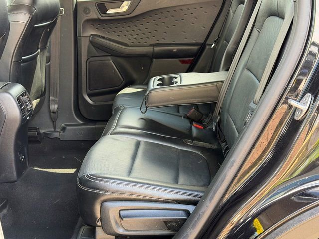Certified 2020 Ford Escape Titanium AWD/4WD image 6