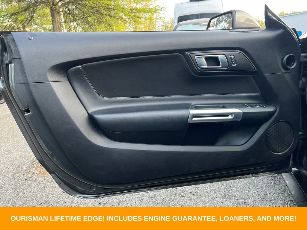Certified 2018 Ford Mustang Coupe RWD image 17