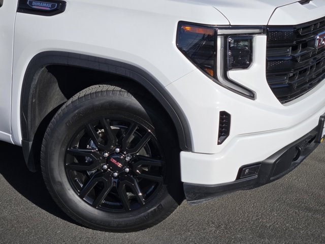 Used 2023 GMC Sierra 1500 Elevation RWD image 9