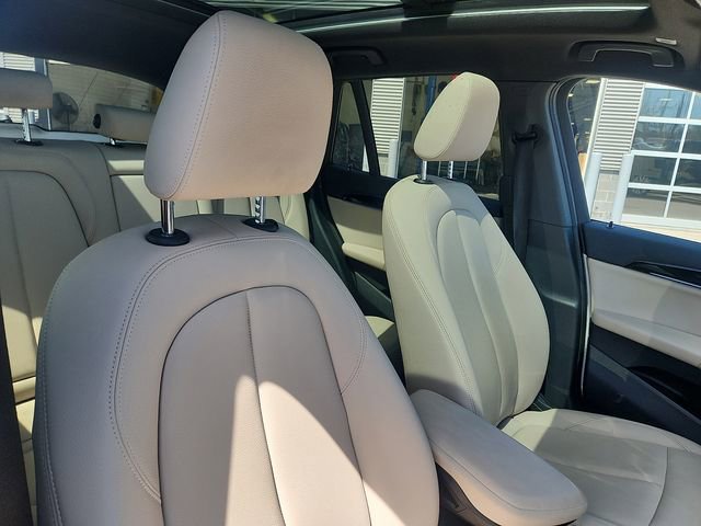 Used 2022 BMW X1 xDrive28i w/ Convenience Package AWD/4WD image 32