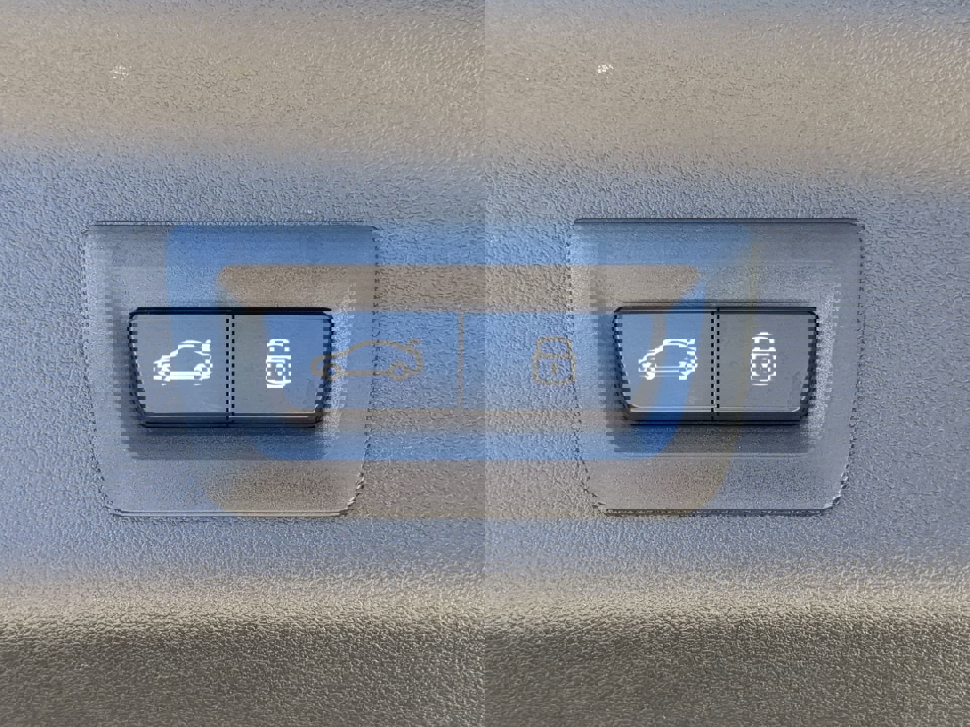 Used 2025 BMW X1 xDrive28i w/ Convenience Package image 56