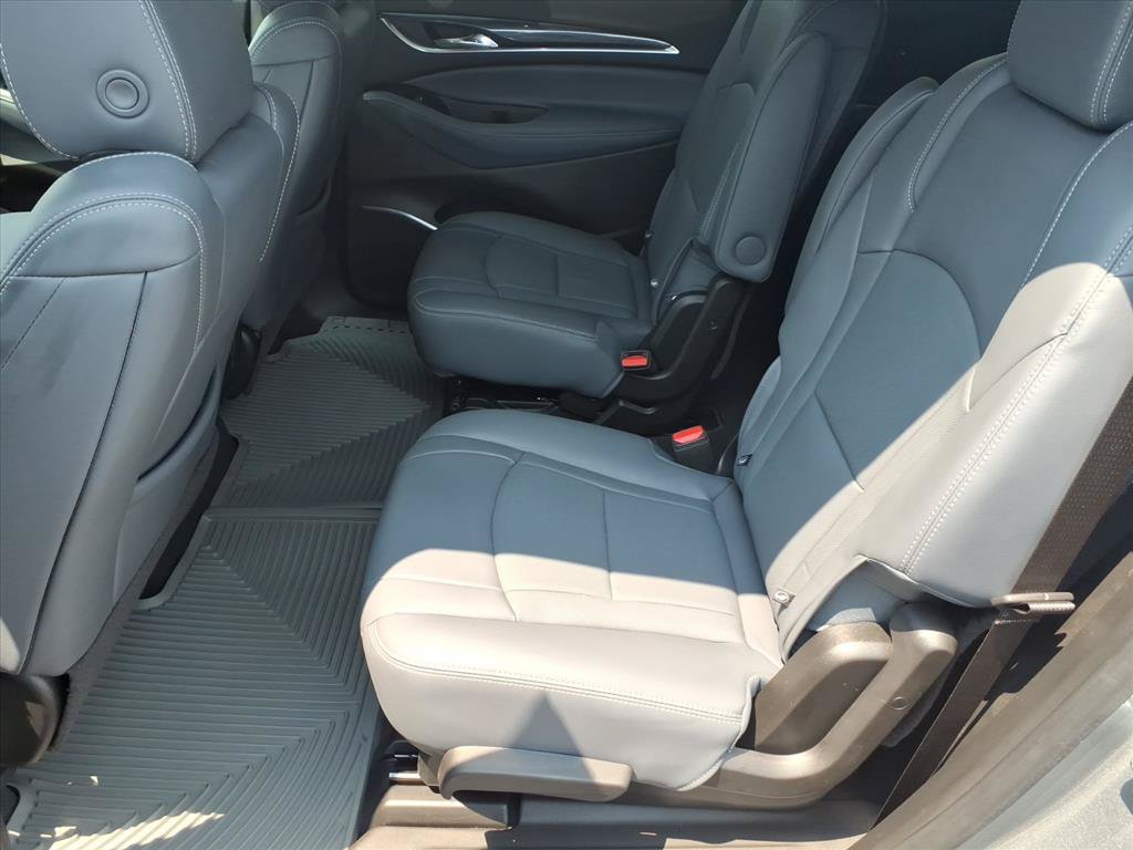 Used 2023 Buick Enclave Essence w/ Sport Touring Edition FWD image 6