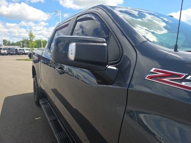 Used 2022 Chevrolet Silverado 1500 LT Trail Boss w/ Safety Package AWD/4WD image 6