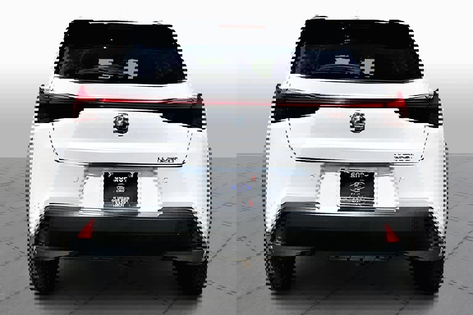 Used 2020 Lexus UX 250h w/ Premium Package image 2