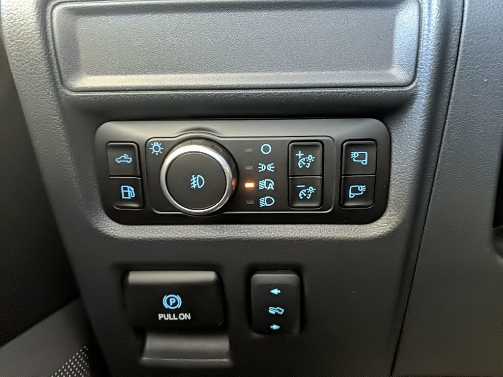 Certified 2025 Ford F150 Platinum w/ Equipment Group 702A High image 30