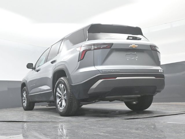 Used 2025 Chevrolet Equinox LT AWD/4WD image 23