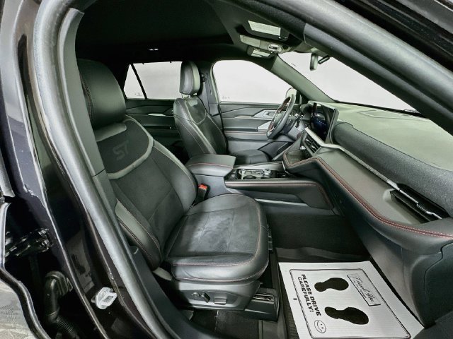 Certified 2025 Ford Explorer ST AWD/4WD image 35