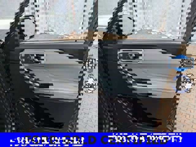 Certified 2022 Ford Explorer XLT w/ Equipment Group 202A image 25