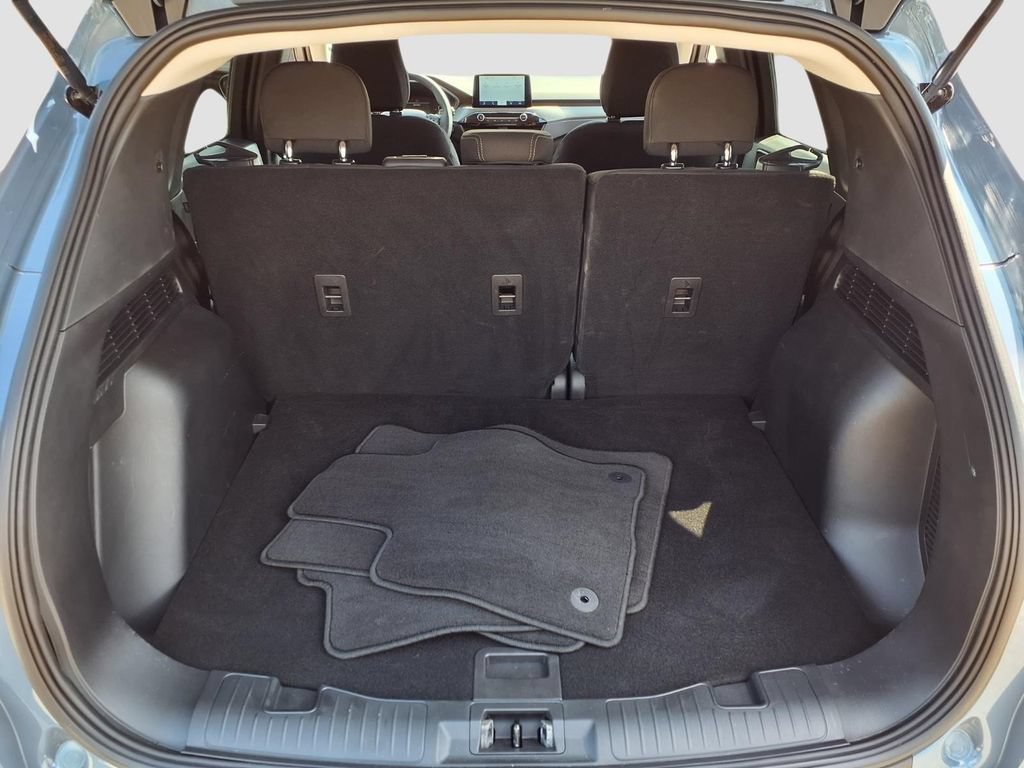 Certified 2025 Ford Escape Active w/ Cold Weather Package FWD image 35
