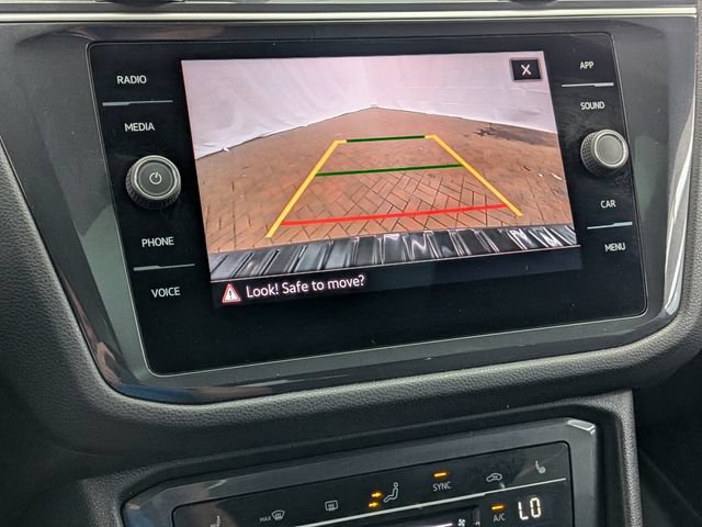 Used 2024 Volkswagen Tiguan SE R-Line w/ MDO Package, Two-Row AWD/4WD image 34