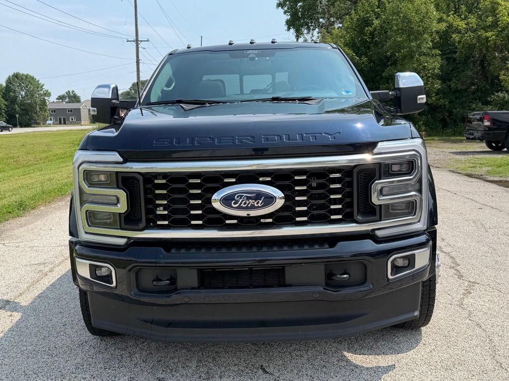 Certified 2025 Ford F450 Platinum w/ Platinum Plus Package AWD/4WD image 13