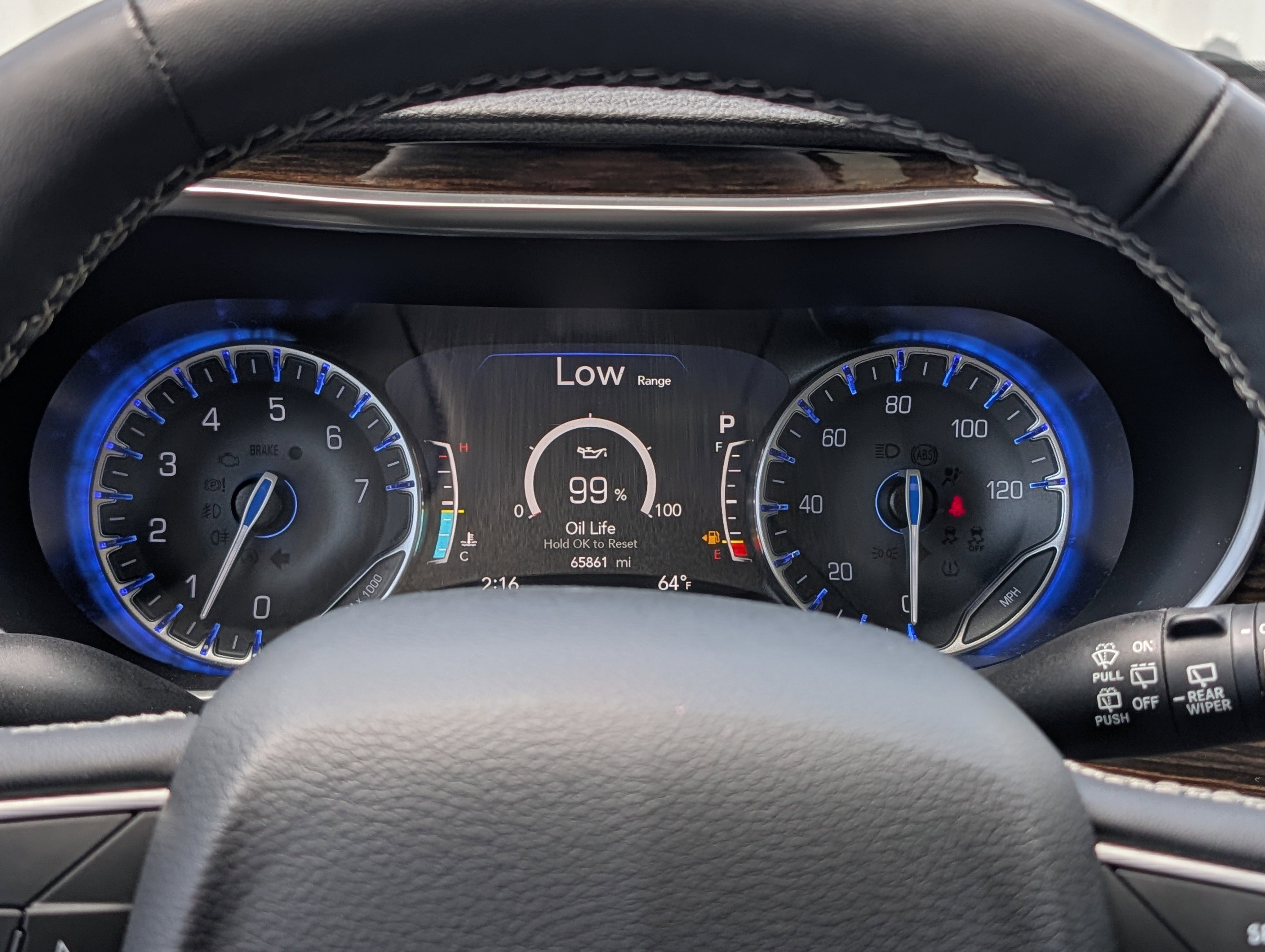 Used 2022 Chrysler Pacifica Limited image 30