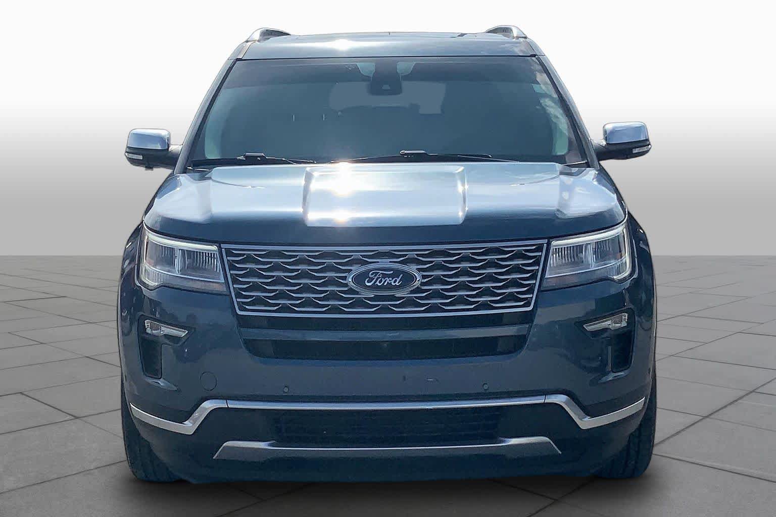 Certified 2018 Ford Explorer Platinum AWD/4WD image 4