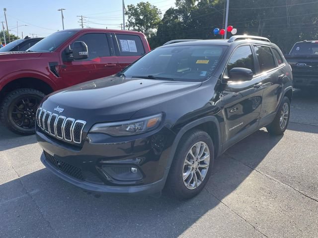 Used 2021 Jeep Cherokee Latitude Plus w/ Sun & Sound Group FWD image 2