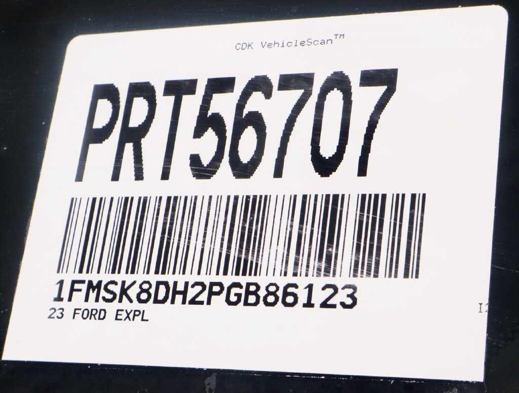 Certified 2023 Ford Explorer XLT w/ Equipment Group 202A AWD/4WD image 30