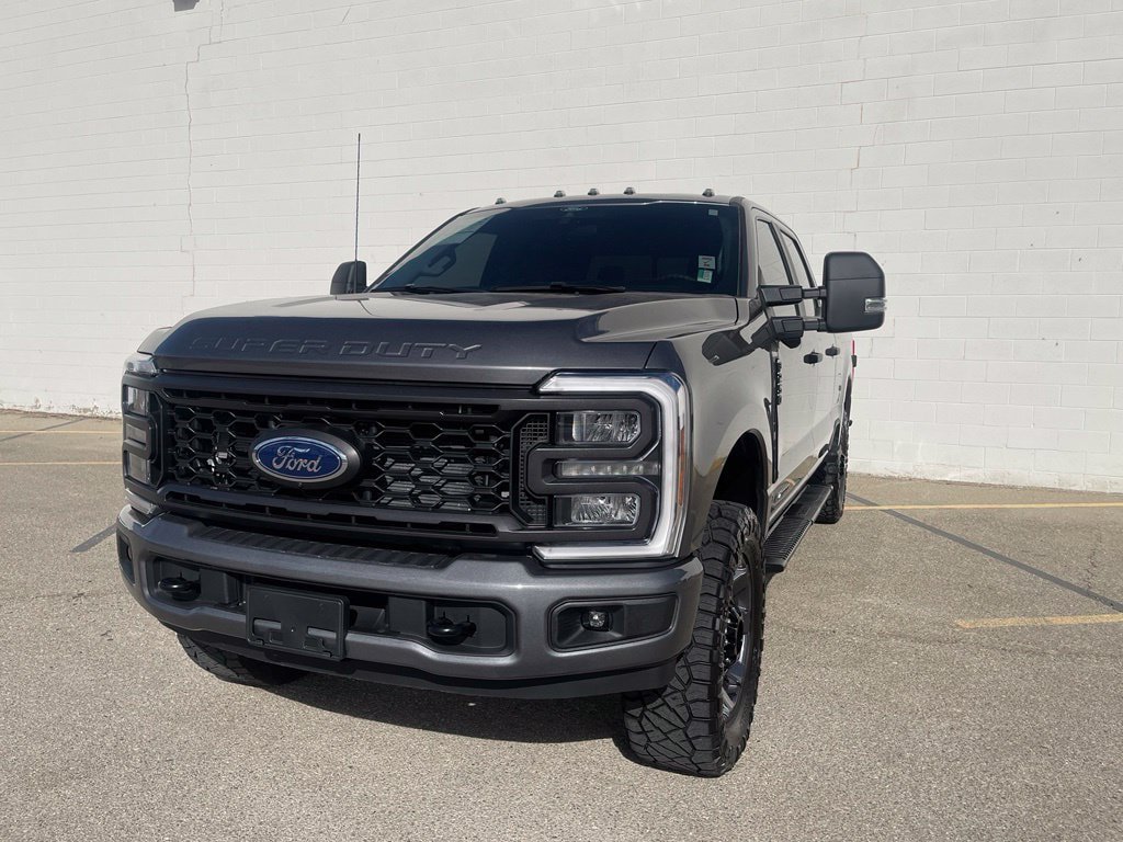 Certified 2025 Ford F250 XL w/ STX Appearance Package AWD/4WD image 1