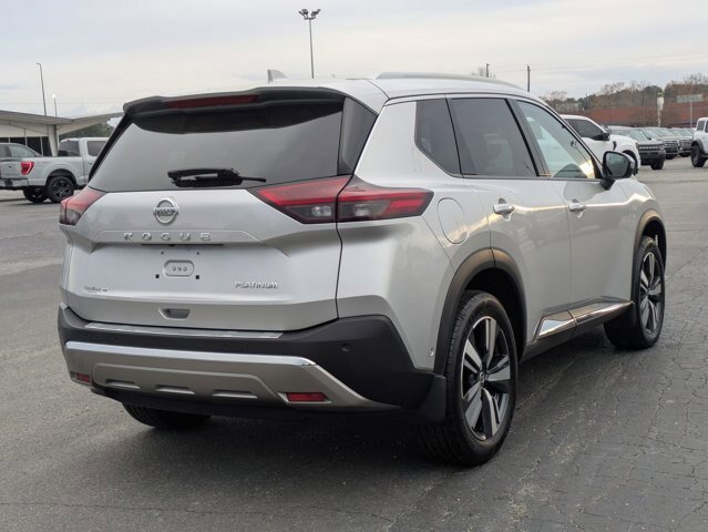 Used 2021 Nissan Rogue Platinum FWD image 4