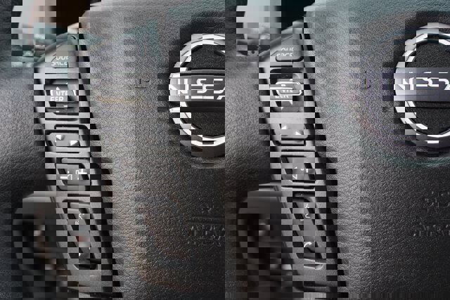 Used 2022 Nissan Frontier SV w/ Technology Package image 22