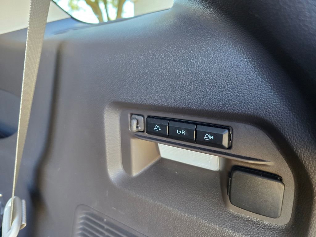 Certified 2022 Ford Explorer Platinum w/ Equipment Group 601A image 57