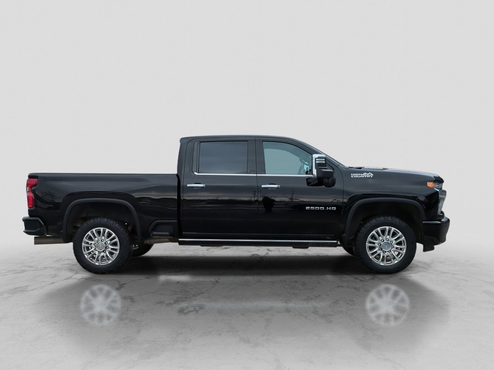 Used 2023 Chevrolet Silverado 2500 High Country w/ Z71 Off-Road Package AWD/4WD image 9